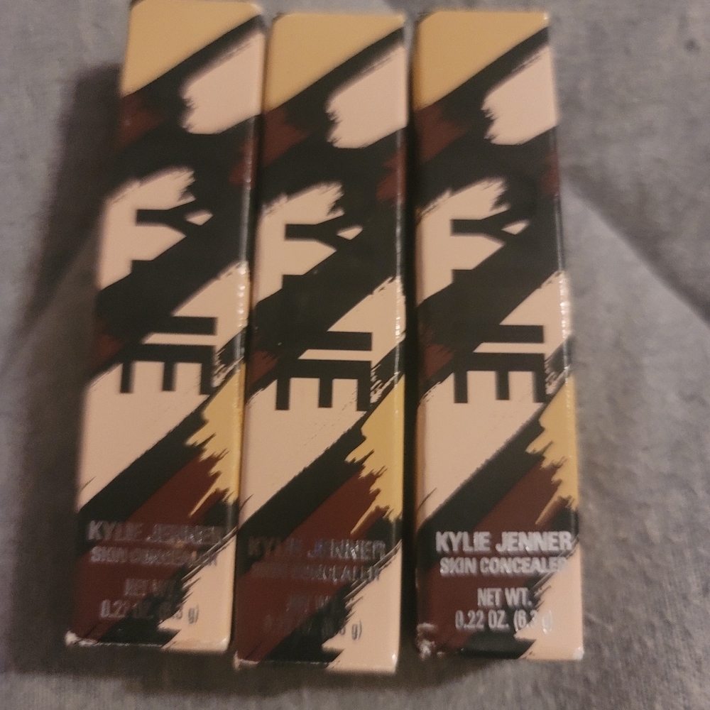 Makeup bundle